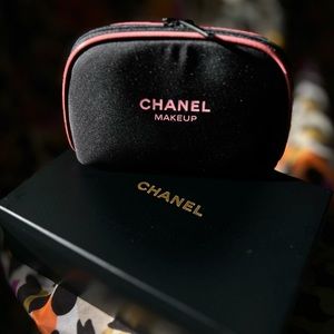 CHANEL MAKEUP Black/Pink Cosmetics Pouch